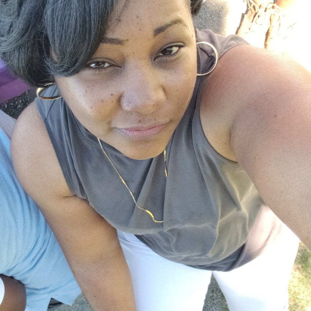 Meet your Posher, Nakia